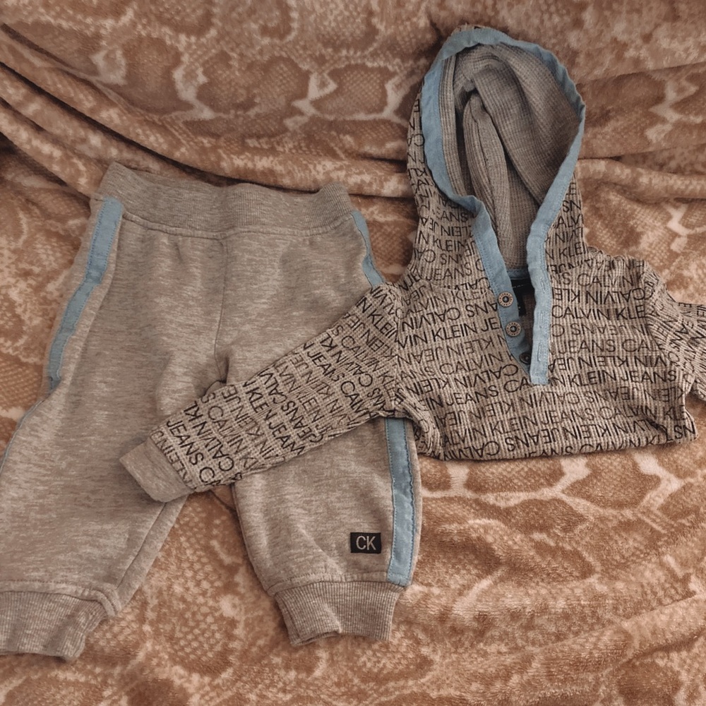 baby calvin klein 2 piece outfit